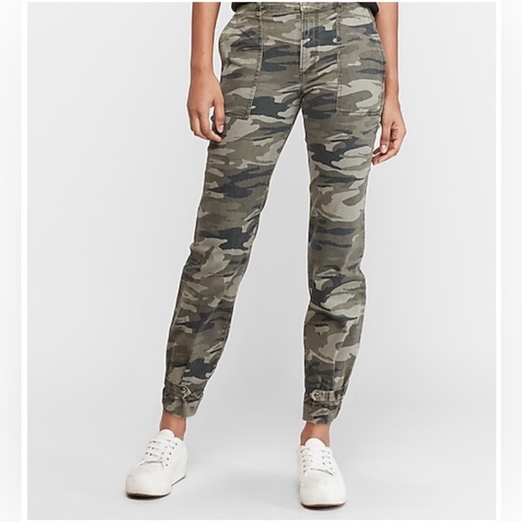 High Rise Cropped Straight Camo Pant - Picture 1 of 6